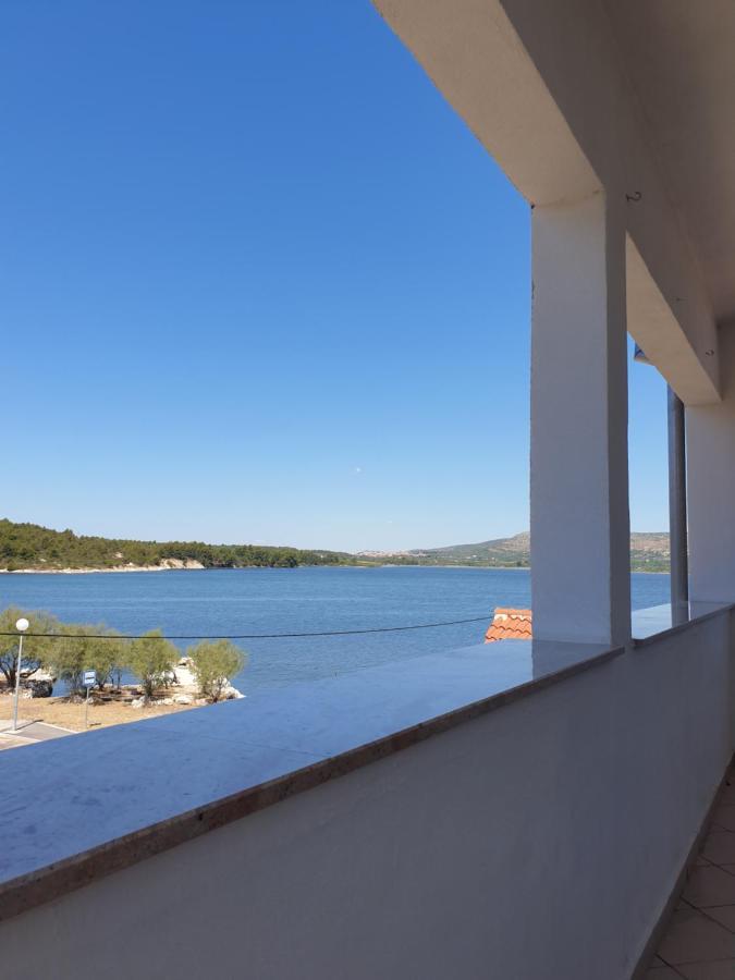 Carpe Diem Jadrtovac Exterior photo